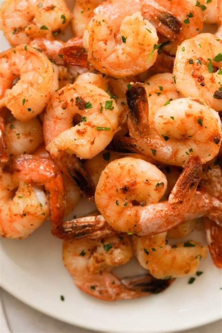How do you cook shrimp in a microwave?